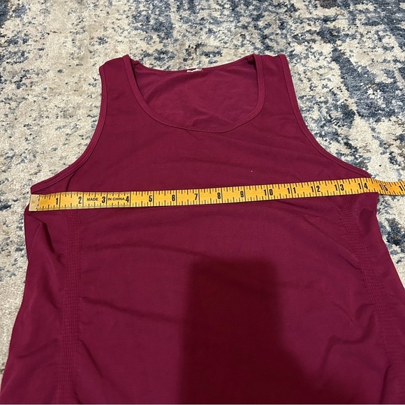 Fabletics Purple Kathie Seamless Ruched Tank Size Medium - Picture 6 of 7